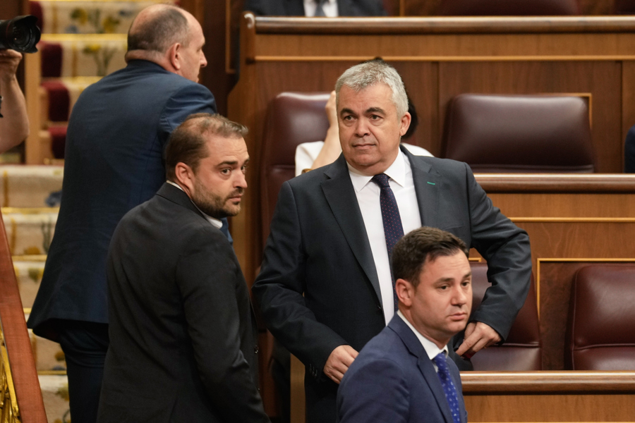 El diputado socialista Santos Cerdán en el hemiciclo del Congreso este jueves. EFE/ Borja Sanchez-Trillo