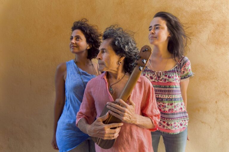 El cantautor gomero Juan Mena inicia una gira por el norte de África y parte de Europa