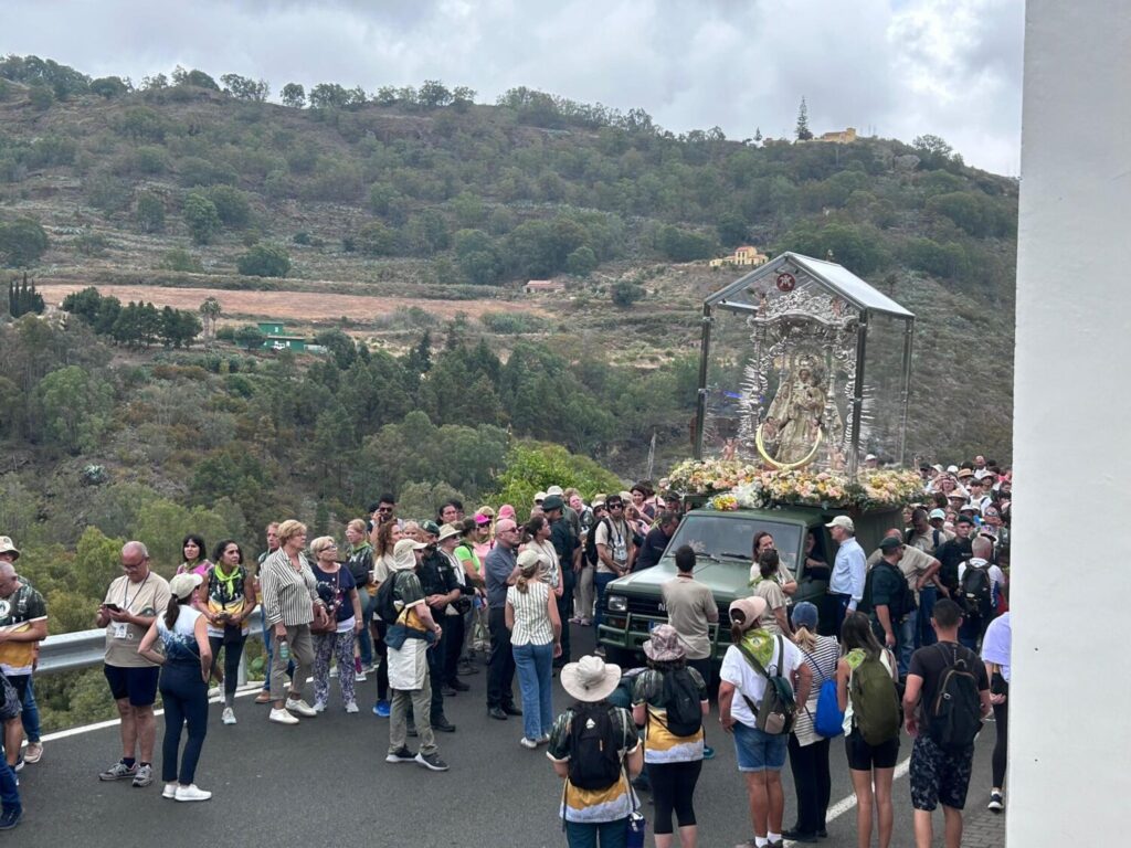 La imagen de la Virgen del Pino en el barrio de Miraflor en Teror / Diócesis de Canarias