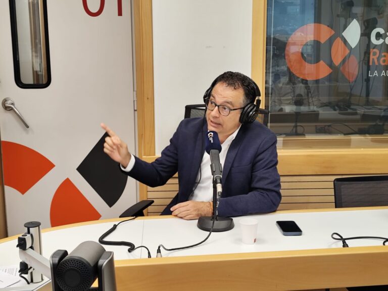 Santa Cruz de Tenerife reduce a menos de la mitad los puntos negros de basura y defiende la continuidad del carril bici