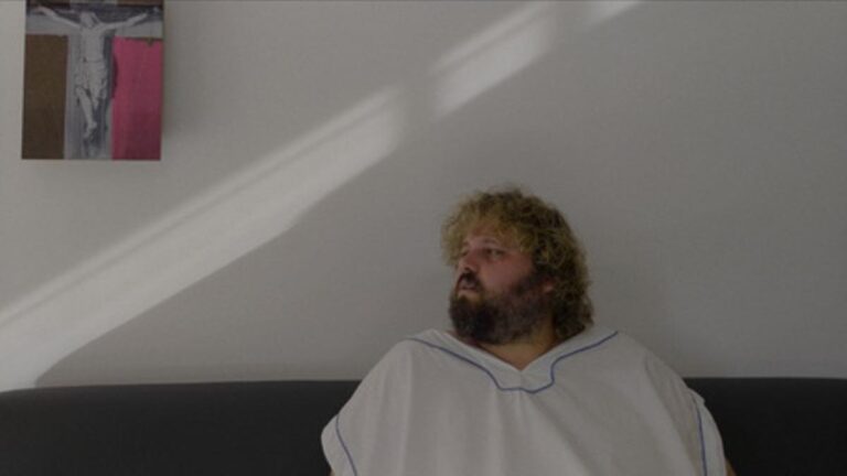 ‘Absolución de Juan Alfredo Amil’, un relato en primera persona sobre la lucha contra la obesidad