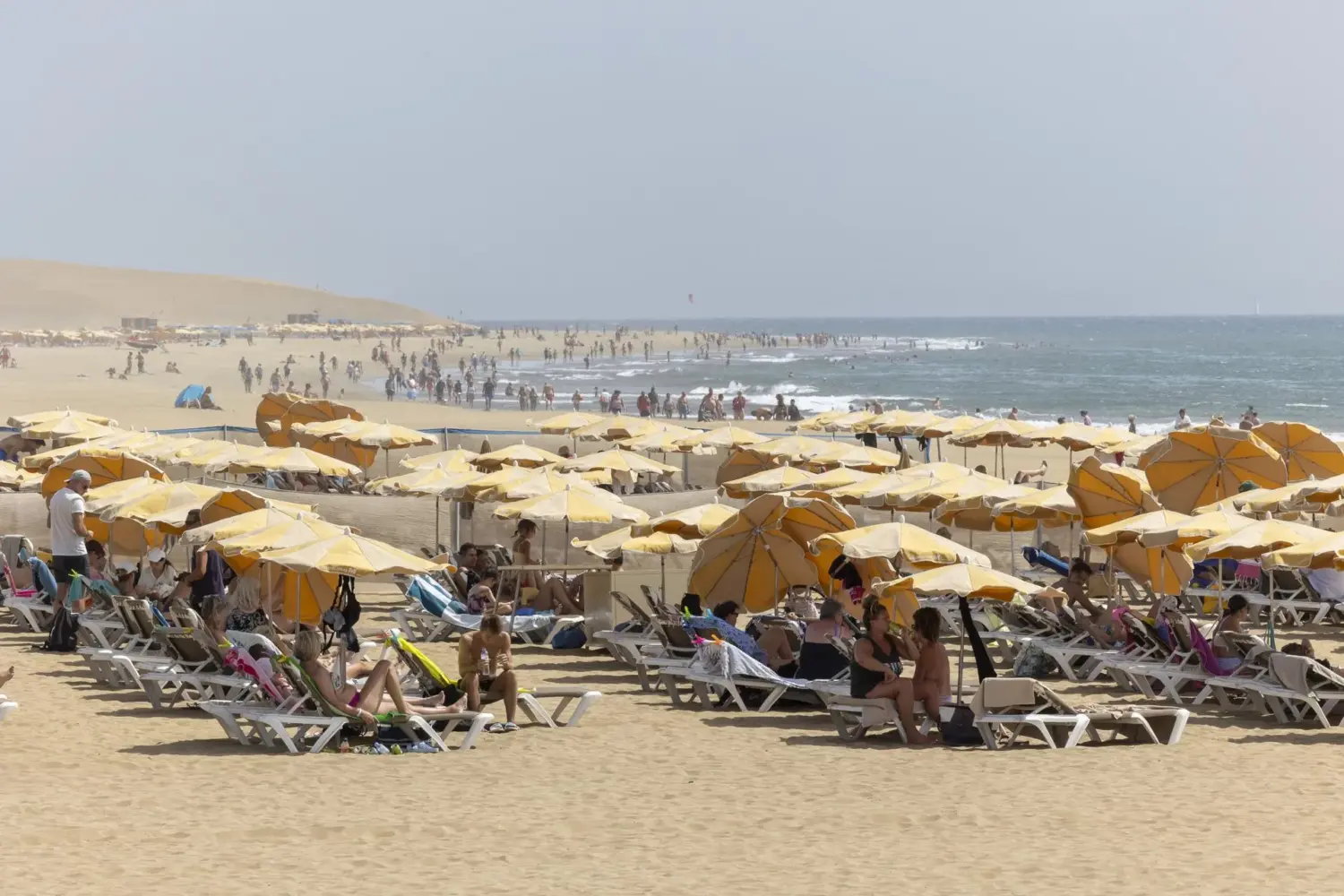 Continúa la alerta por calor en Canarias. (Archivo) Maspalomas. Playa del Inglés. Sur de Gran Canaria. EFE