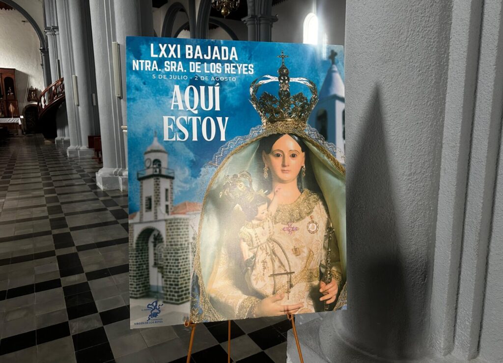 Cartel de La Bajada de la Virgen de los Reyes en el interior de la Iglesia de la Concepción. Imagen RTVC