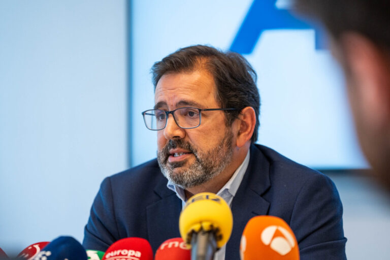 La patronal aérea celebra que Bruselas unifique criterios sobre el equipaje de cabina