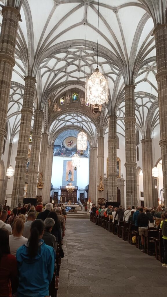 En la Catedral se ha realizado una eucaristía antes del inicio de la peregrinación / RTVC / Miguel Santana