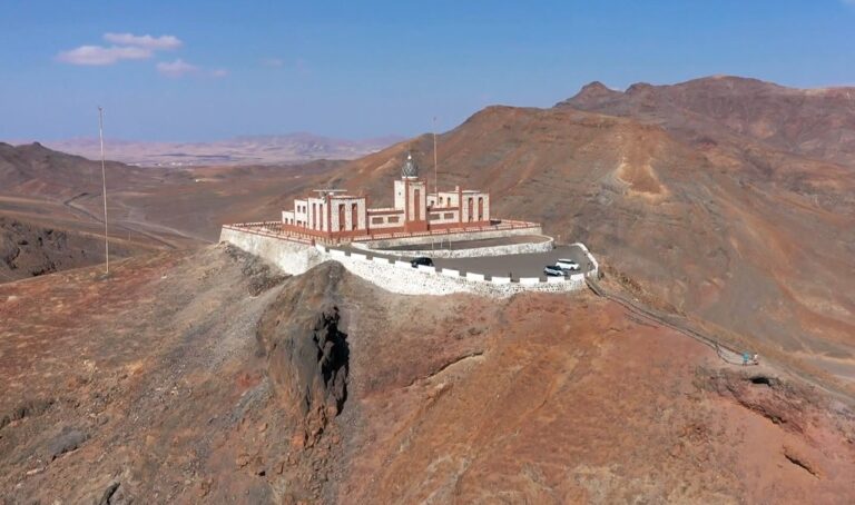 El Faro de la Entallada, un lugar histórico que guio a la primera patera que llegó a Canarias