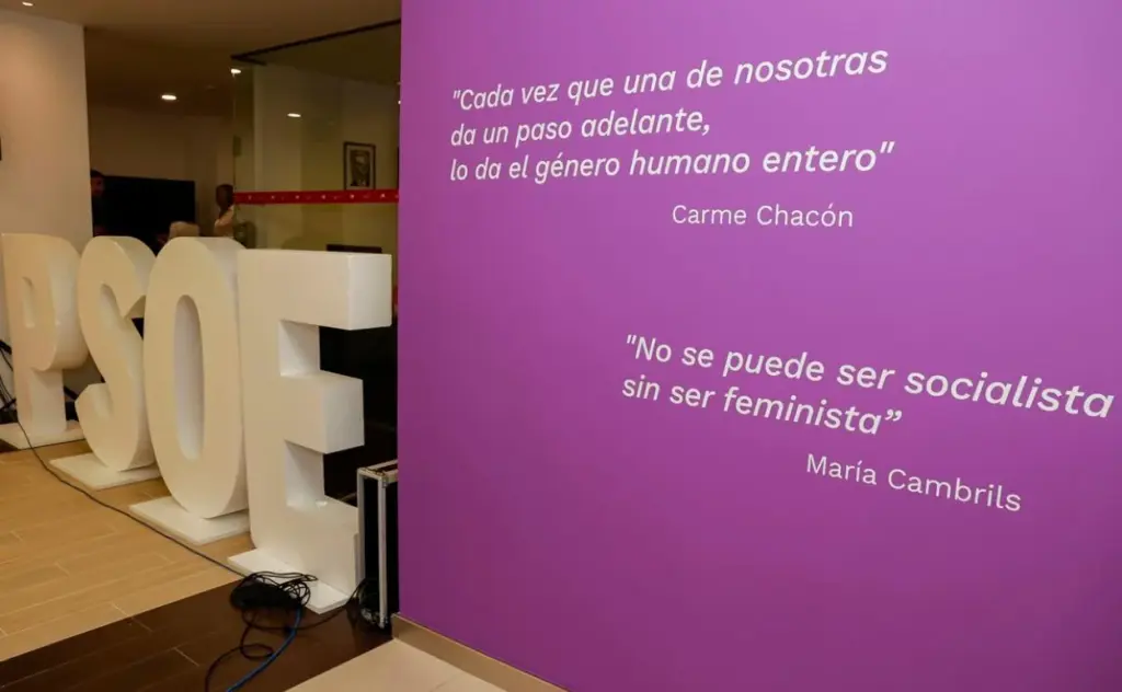 Se trata de un espacio de debate del pensamiento feminista en el PSOE que ha contado con la presencia de la directora del Instituto de las Mujeres