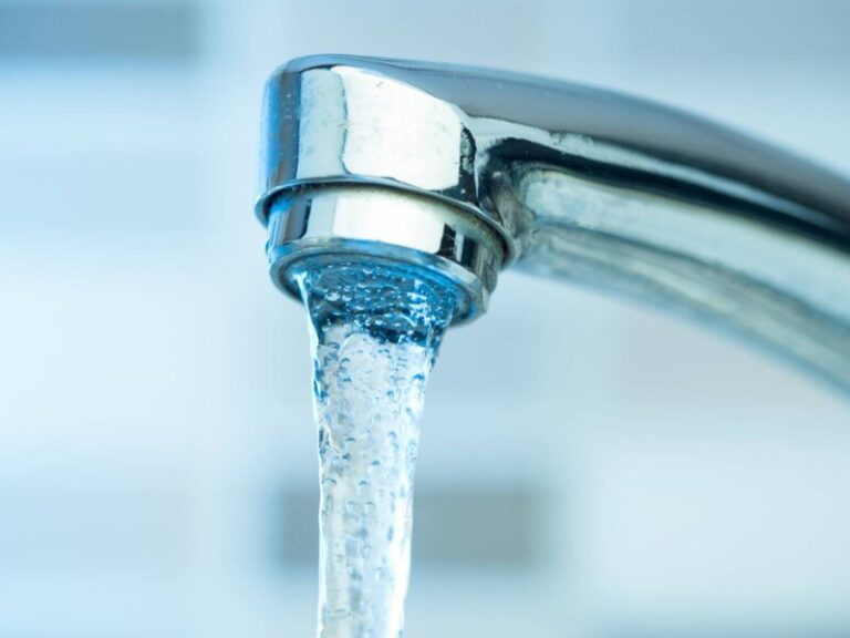 Valverde (El Hierro) levanta la prohibición de usar el agua de abasto en cuatro localidades