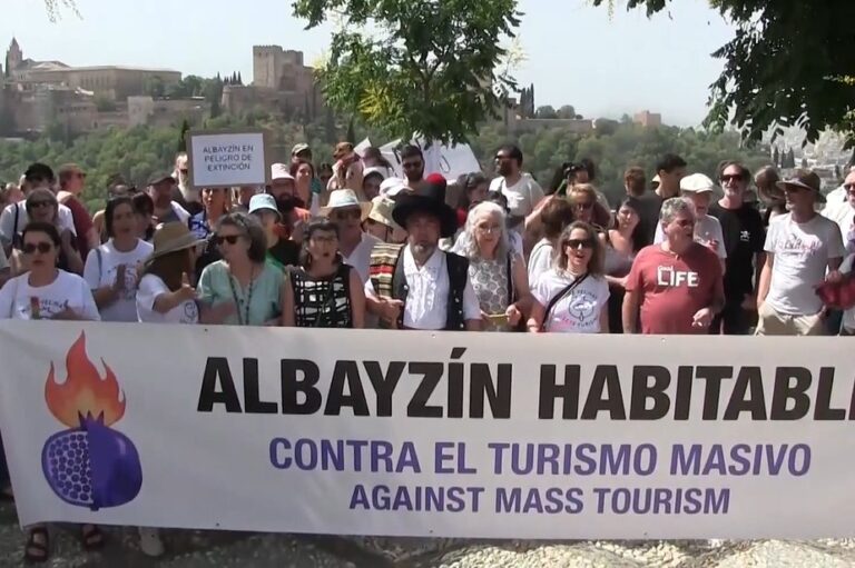 Manifestaciones en la península contra el turismo masivo