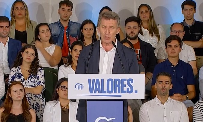 Alberto Núñez Feijóo, asegura que "España está viviendo un momento límite de degradación total" y propone liderar un cambio político