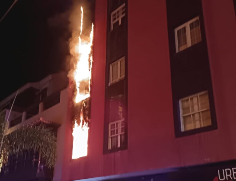 Incendio en una vivienda en Puerto de la Cruz