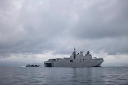 Imágenes de los buques y maniobras para la celebración del Día de las Fuerzas Armadas