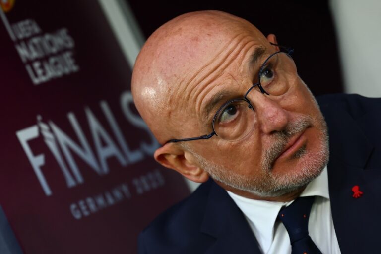 El seleccionador de fútbol, Luis de la Fuente, estará en Canarias