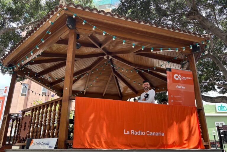 ‘Roscas y cotufas’ se vuelca con el reencuentro de la Virgen del Pino y el Cristo de Telde