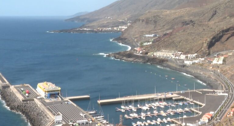 Prohíben el consumo de agua de abasto en zonas de Valverde y La Frontera, en El Hierro