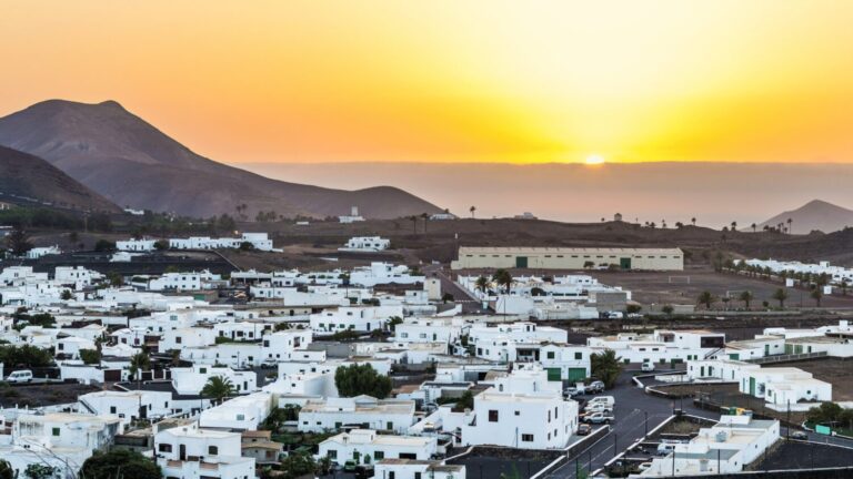 El municipio de Yaiza (Lanzarote) seguirá el plan urbanístico municipal aprobado en 1973