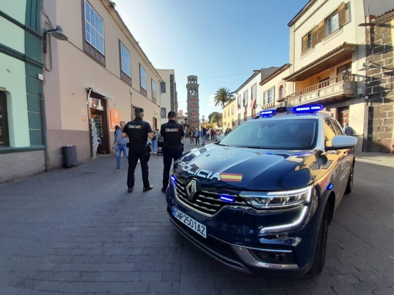 Estas son las claves que da la policía para evitar robos y estafas durante el verano