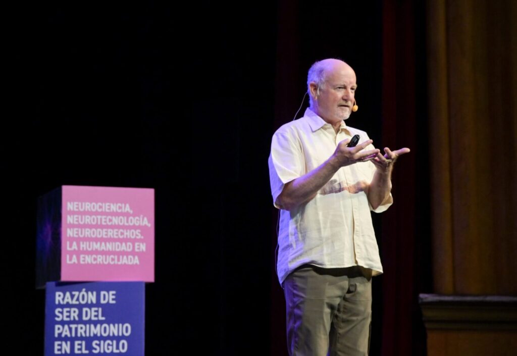 El neurocientífico Rafael Yuste cierra el Campus Ciudad La Laguna con nuevos avances