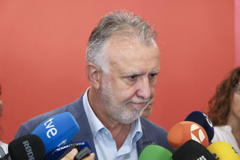 Torres advierte al PP sobre los menores migrantes: «Las alegaciones no paralizan el cumplimiento de la ley»