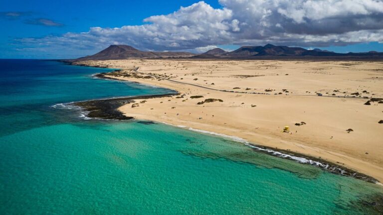 Muere un hombre tras ser rescatado del mar en Fuerteventura