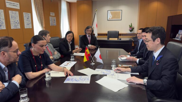 Canarias busca establecer programas de colaboración académica y científica con Japón