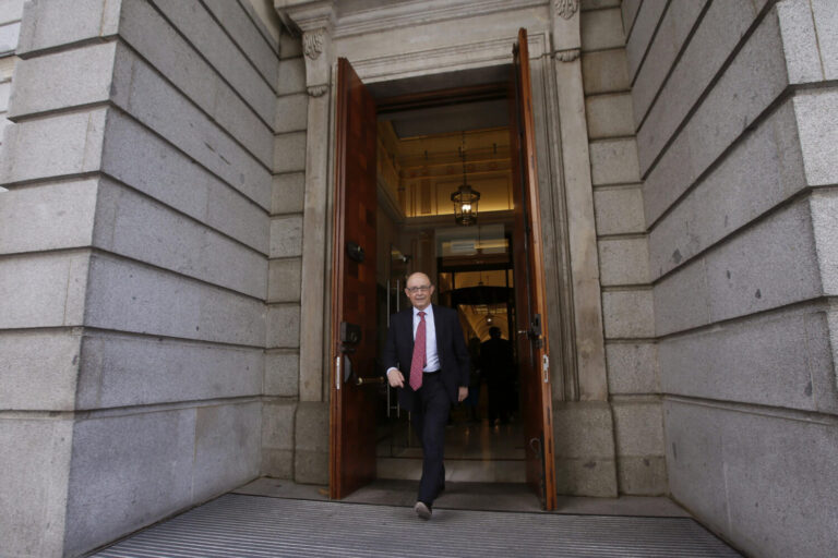 Continúan las reacciones por el ‘caso Montoro’