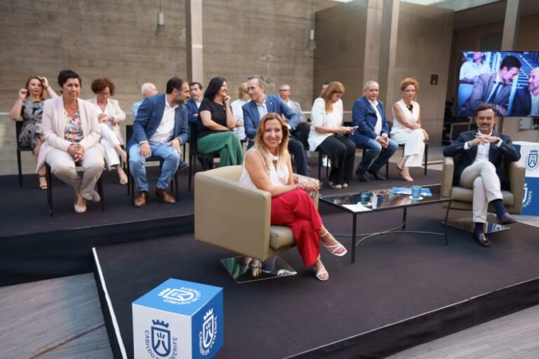 Dávila: «El 70% del acuerdo de gobernabilidad CC-PP en el Cabildo se ha cumplido»