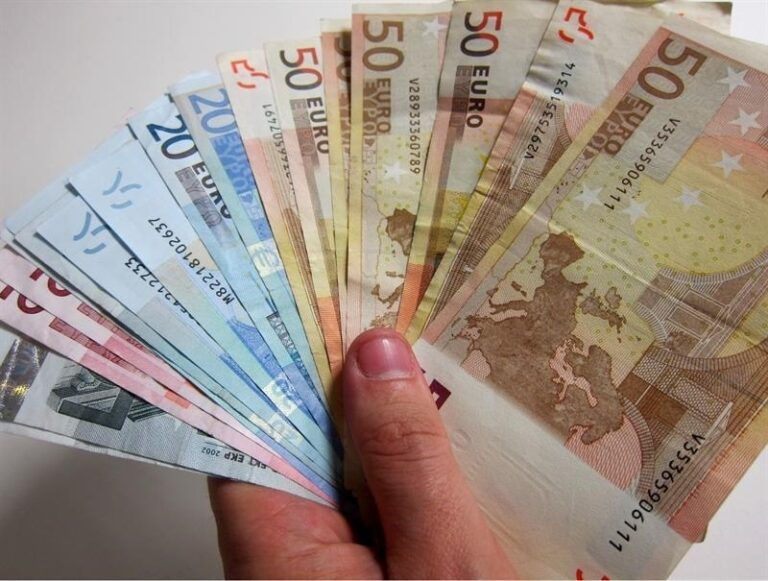 Declarado culpable de allanar la casa de una decoradora para reclamarle dinero en Tenerife