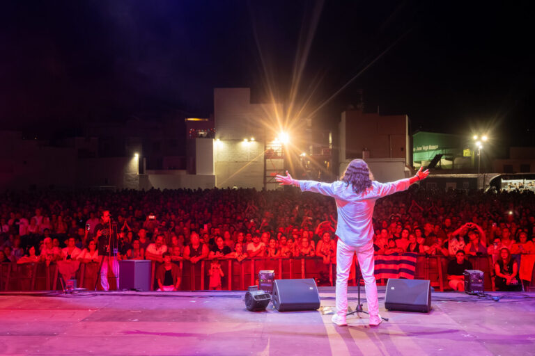 El Arrebato pone el broche de oro a las Fiestas Mayores de Santiago 2025 en Gáldar