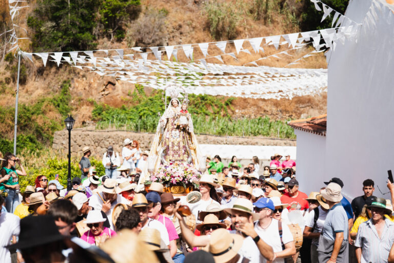 La Virgen del Carmen crea cohesión en Vallehermoso