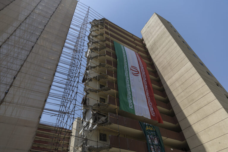 Varios muertos tras un ataque terrorista del grupo armado Jaish al-Adl en el sureste de Irán