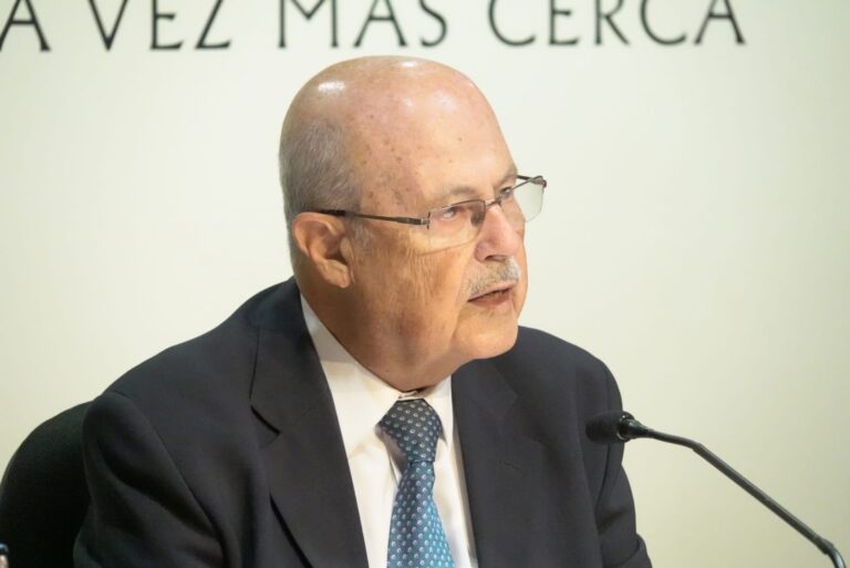 El socialista José Segura renueva al frente de la dirección de Casa África