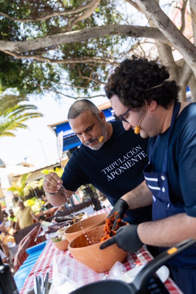 ‘Con Cúrcuma’ fusiona mar y tierra en cada bocado en su recetario veraniego