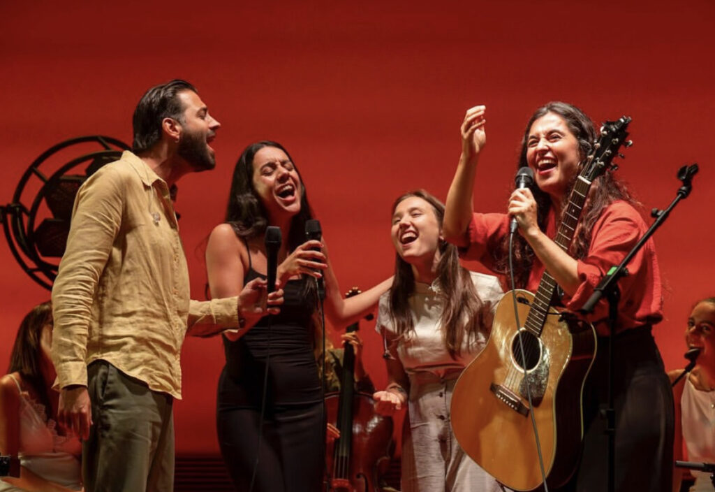 Valeria Castro, Rita Payés, Salvador Sobral y Sílvia Pérez Cruz sobre el escenario del Auditorio Alfredo Kraus