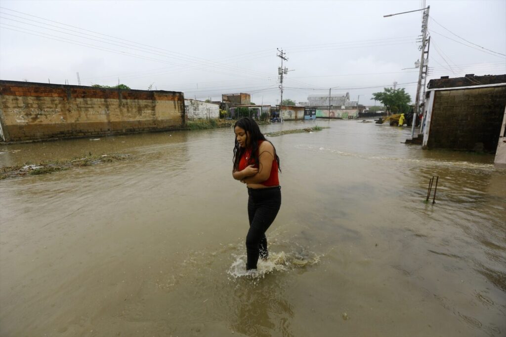 Cerca de 40.000 afectados por las fuertes lluvias que azotan el sureste y suroeste de Venezuela