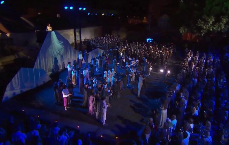 La Bajada estrena Carro Alegórico después de 30 años