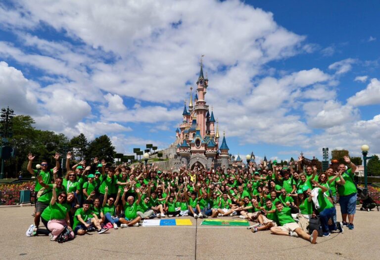 La Banda Municipal de Gáldar desfila en Disney