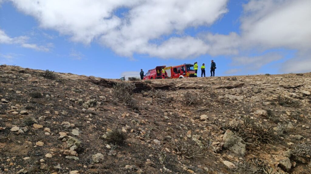 Una persona pierde la vida al volcar su vehículo en el barranco Maramajo (Teguise)