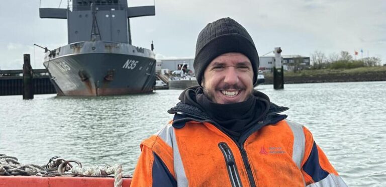 Angustia en la familia del canario en el barco detenido en Venezuela: 24 días sin noticias