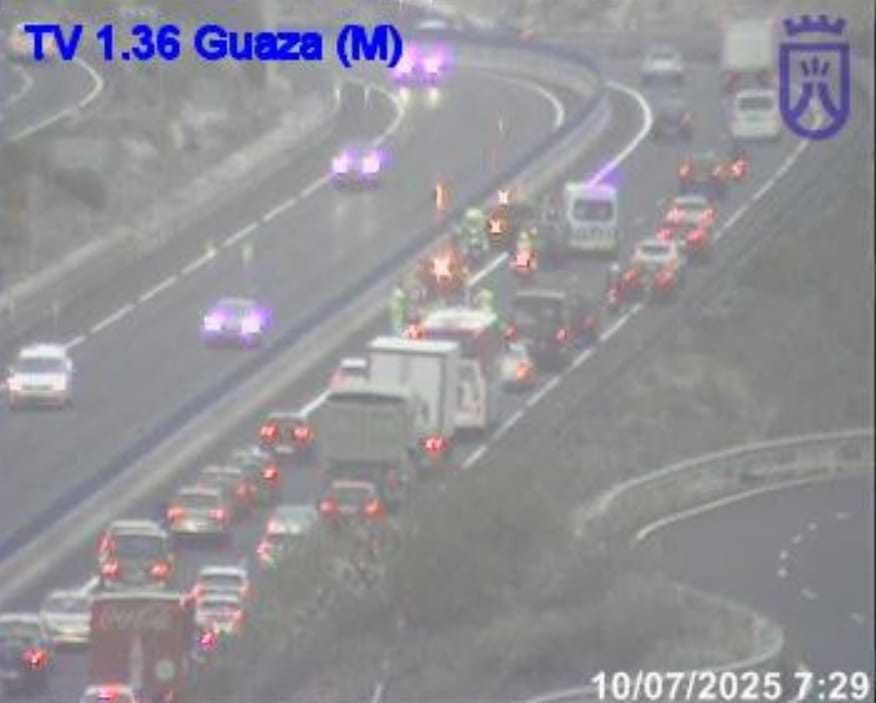 Accidente a primera hora de la mañana en la TF-1 en dirección sur 