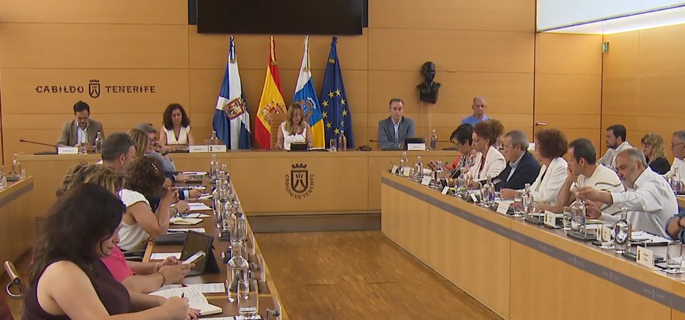 Los municipios de Tenerife se reúnen en el Consejo Insular de Administración Territorial