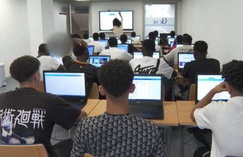 Un año de la contingencia migratoria: Canarias denuncia que varias comunidades se niegan a acoger más menores