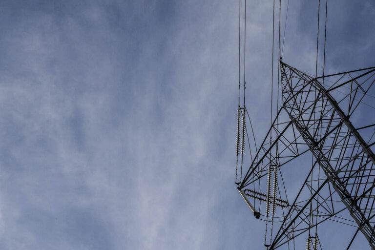 Estado y Canarias buscan reforzar los sistemas eléctricos de las islas