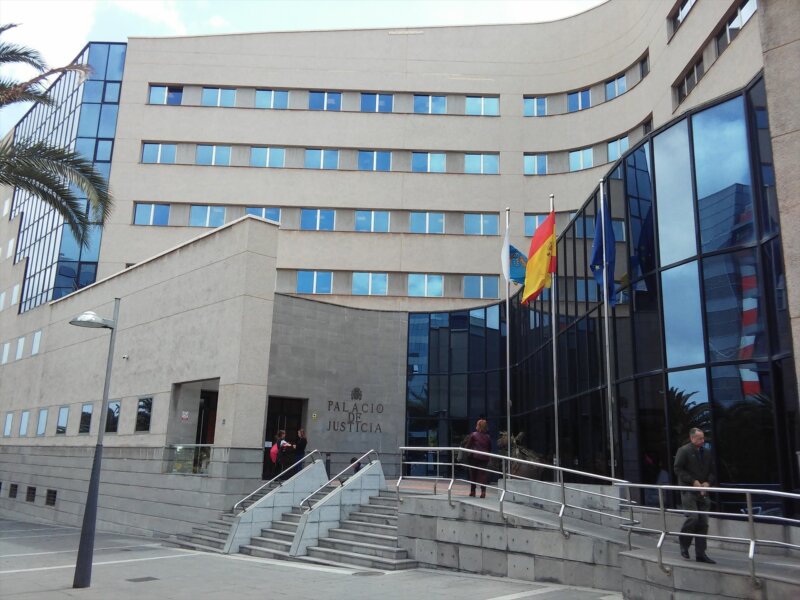 Piden 20 años de cárcel a un acusado de violación, robo y lesiones en Tenerife