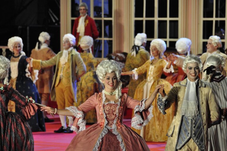 Claudia Perdomo, directora del Minué: «hemos incluido figuras que se utilizan en el folclore de La Palma»