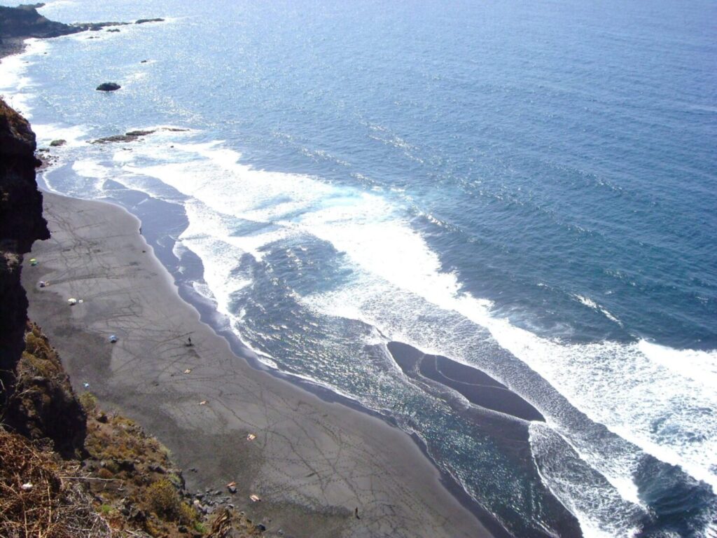 El consejero del PSOE, Javier Rodríguez subraya que la reapertura de Los Patos en 2022 fue "fruto" del trabajo del anterior gobierno insular