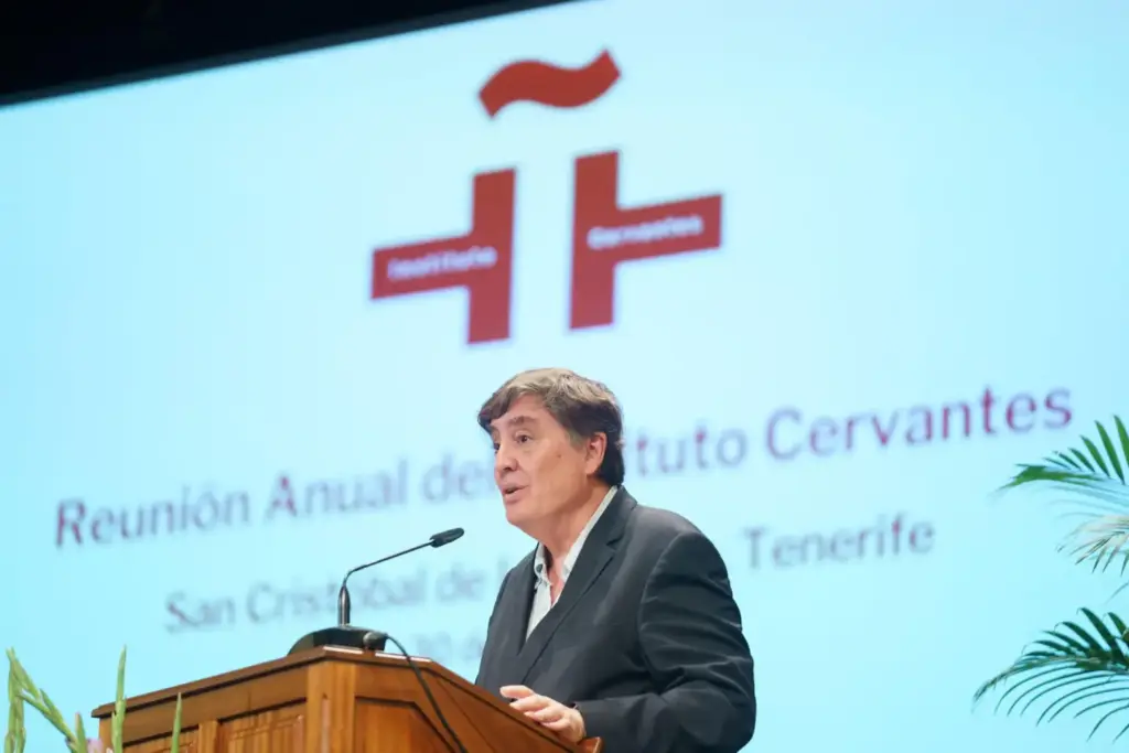 García Montero: cuando se maltrata a un hispano en Estados Unidos, nos maltratan a todos