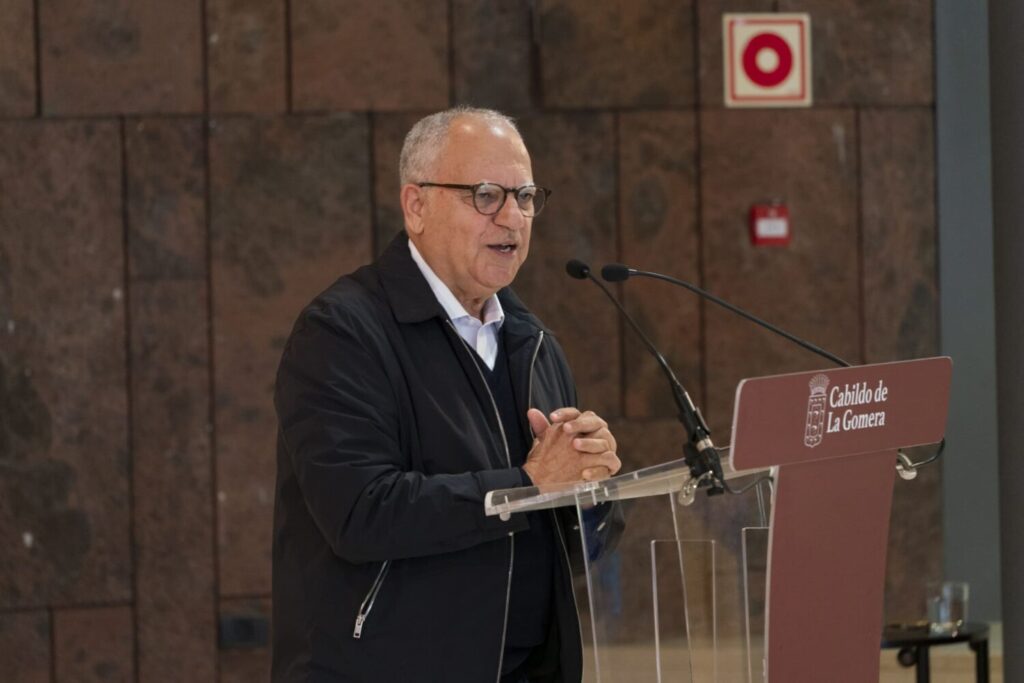 La Gomera firma el convenio con SITCAN para la planificación insular de 2025-2028