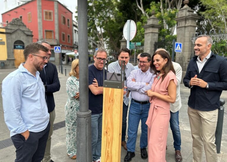 Canarias inaugura en Arucas el primer punto selfie de la Ruta Fotográfica del archipiélago
