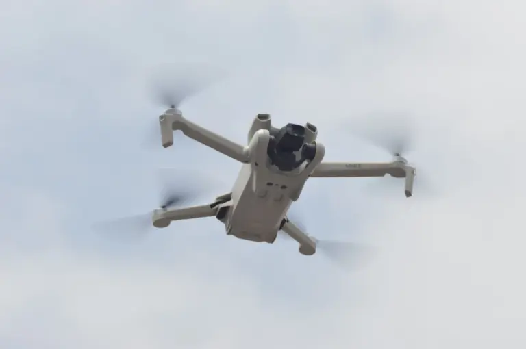 Educación implanta un servicio de drones para inspeccionar infraestructuras educativas